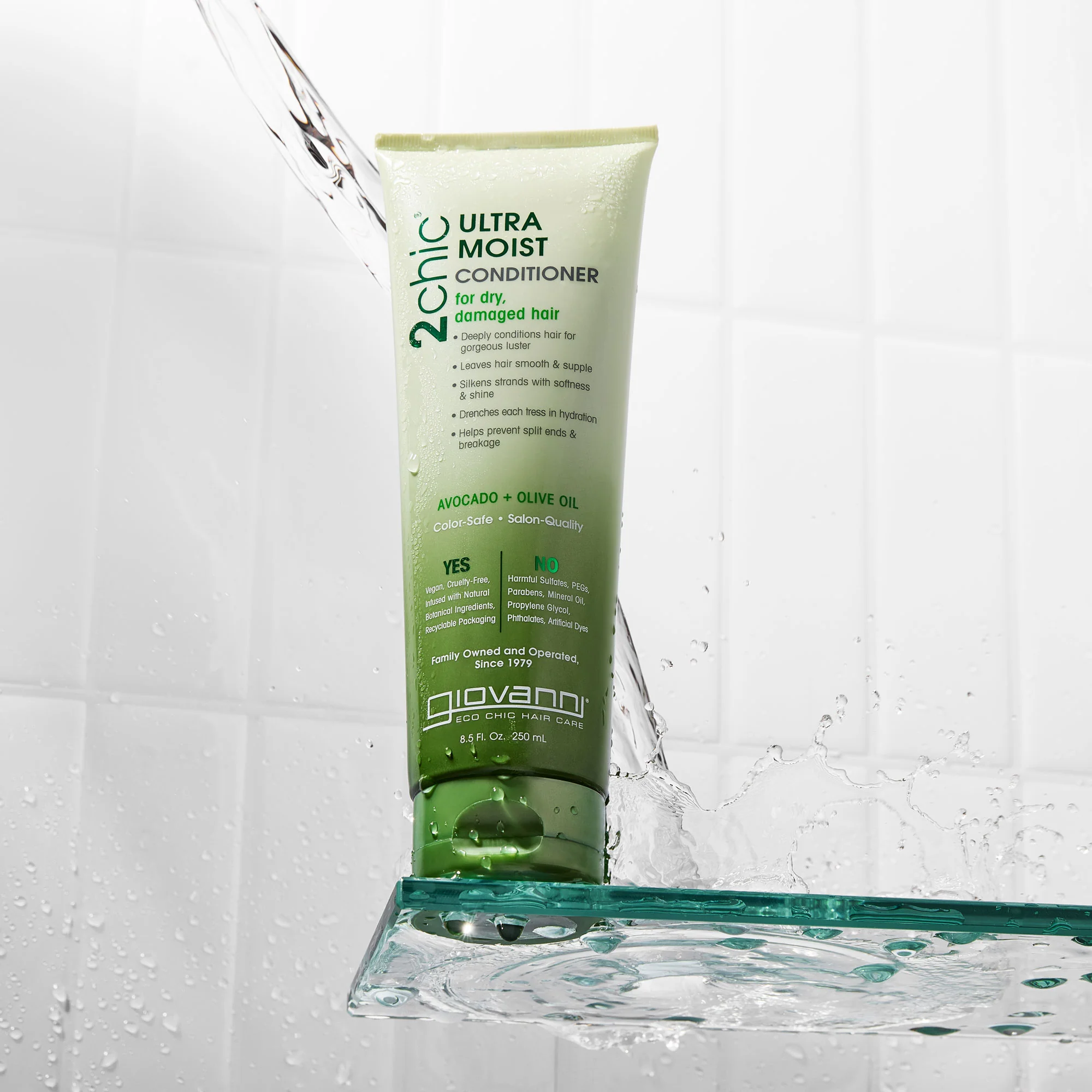 Giovanni 2Chic Avocado & Olive Oil Ultra-Moist Conditioner 8.5oz / 250ml